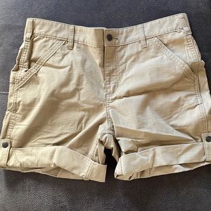 Womens rugged flex carhartt shorts never worn